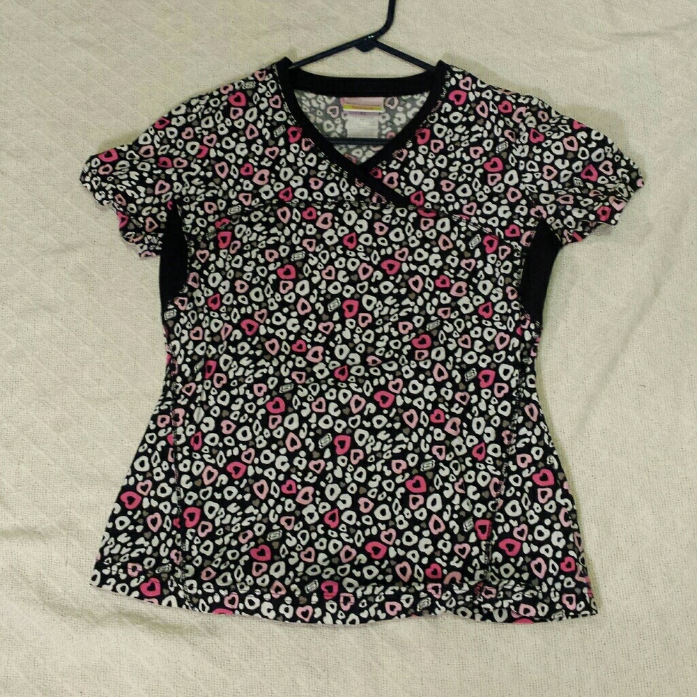 Heart Cheetah Print Scrub Top