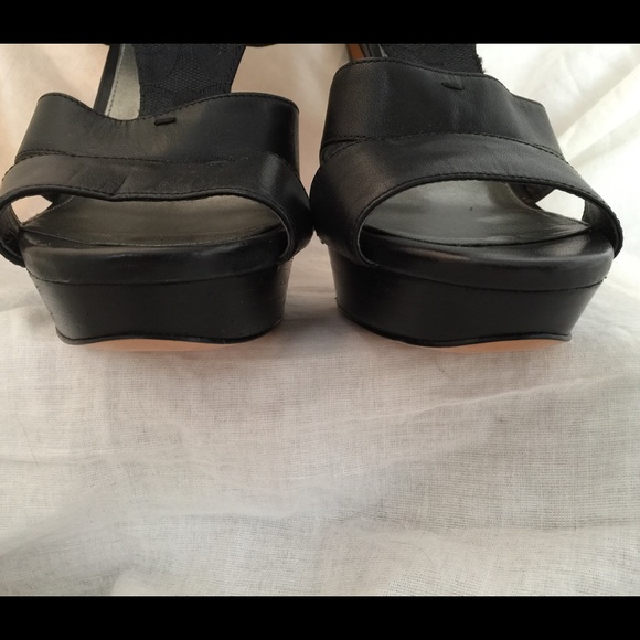 Coach open toe heels with 1 1/2" platform. - Picture 6 of 8