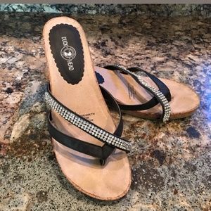 Wedge shoes