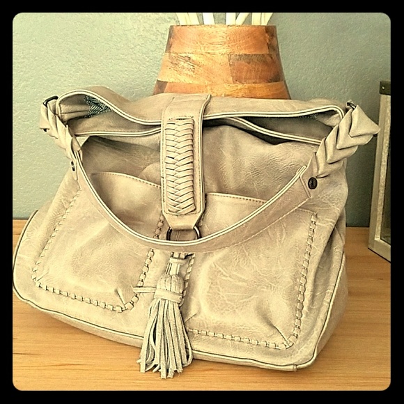 Steve Madden Handbags - Steve Madden Hobo Shoulder Bag