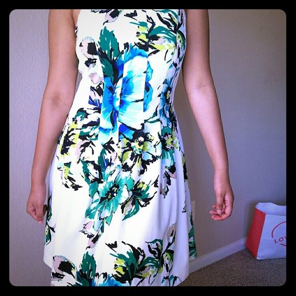 Floral summer dress - Picture 1 of 3