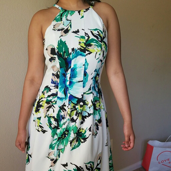 Floral summer dress - Picture 3 of 3