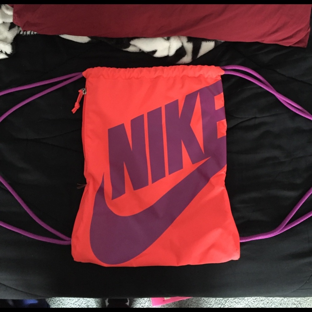 NIKE draw string book bag
