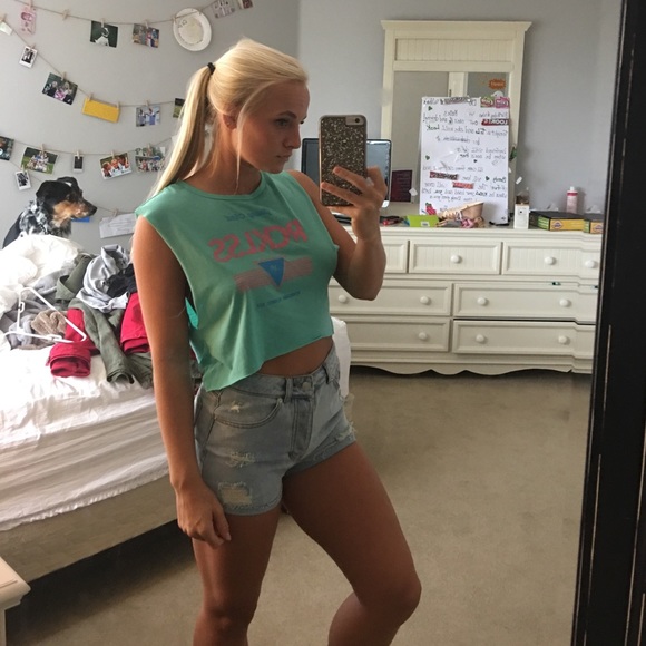 Crop top - Picture 3 of 3