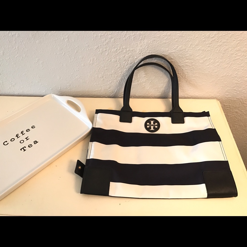 Elle tote Navy color