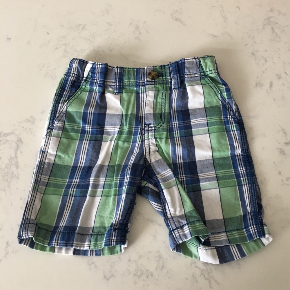 H&M toddler plaid shorts.  Like new