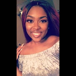 Meet your Posher, Sade'