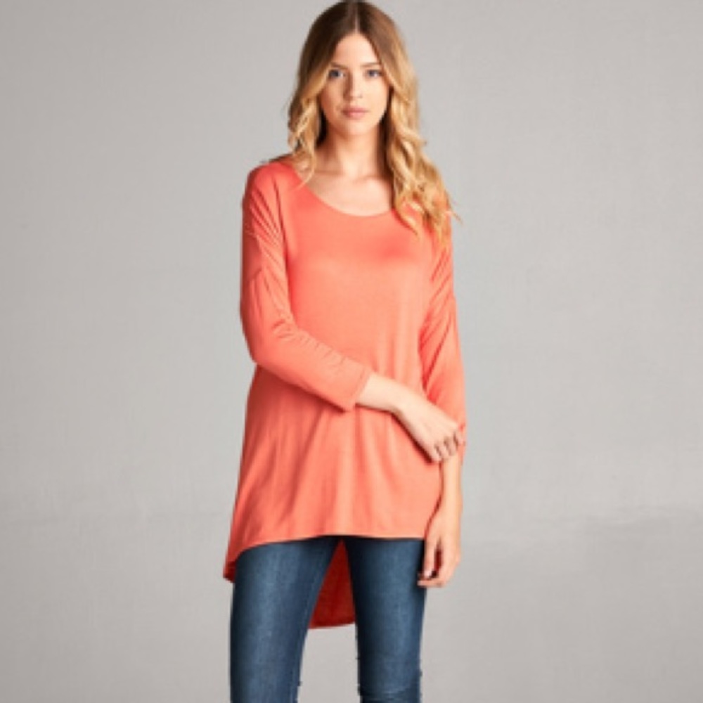 CORAL 3/4 SLEEVE HIGH LOW TOP
