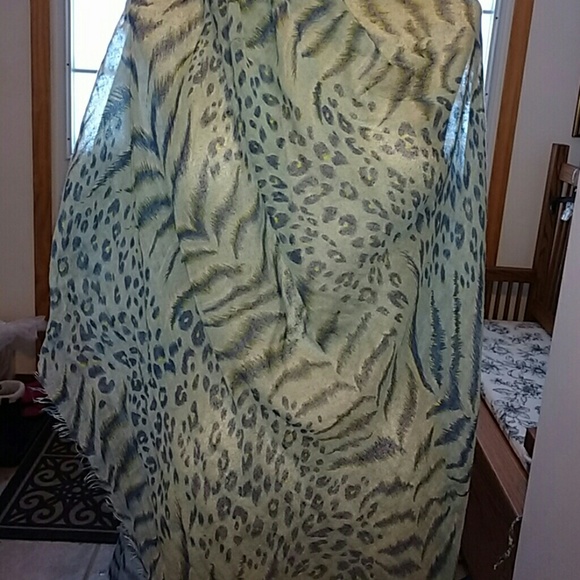 Accessories - Wrap shawl scarf 32x72 dark blue, light blue fleck