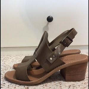 Leather heel sandals