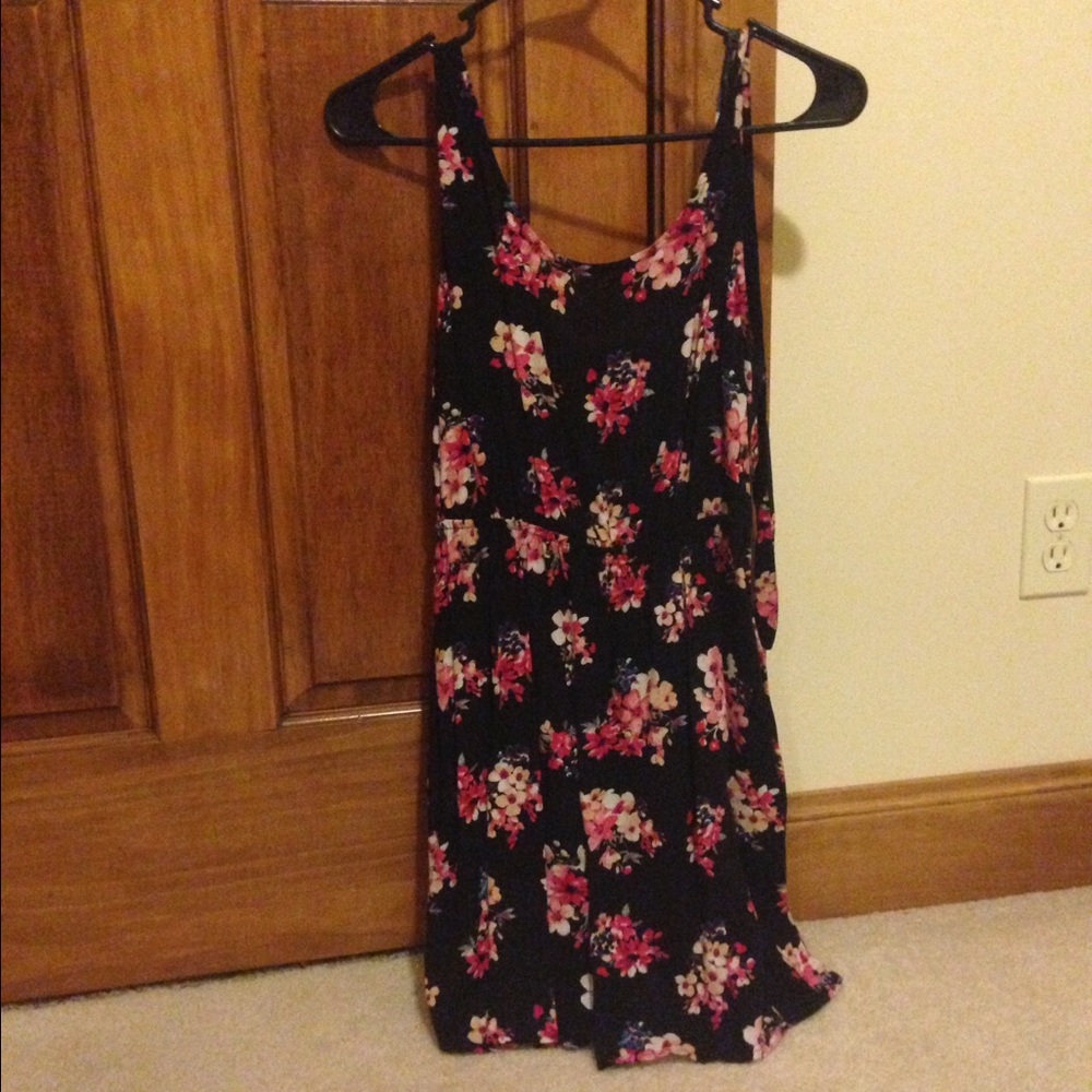 Forever 21 size small spring dress