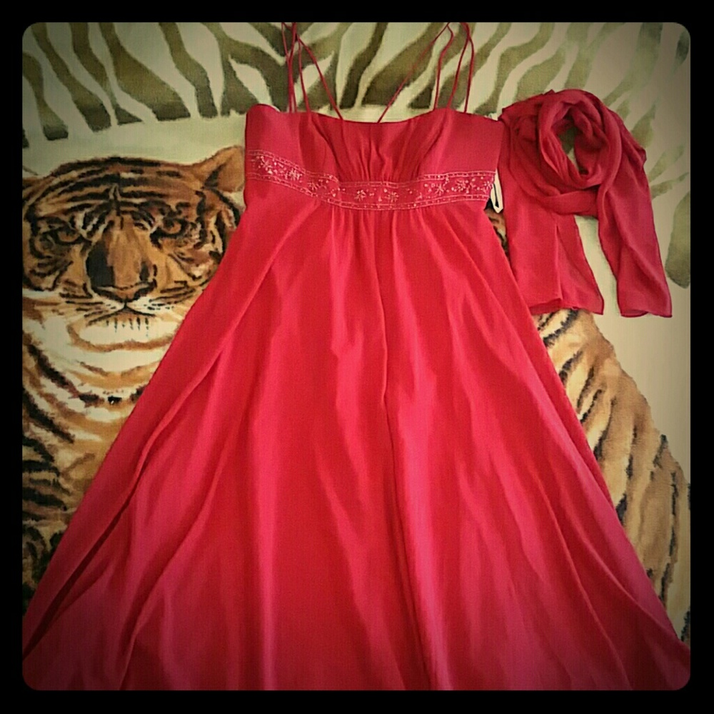 💲⬇PRICE DROP⬇💲Formal bridesmaid red gown w/shawl