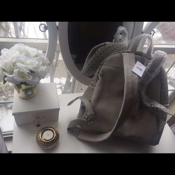 Grey backpack - Picture 4 of 5