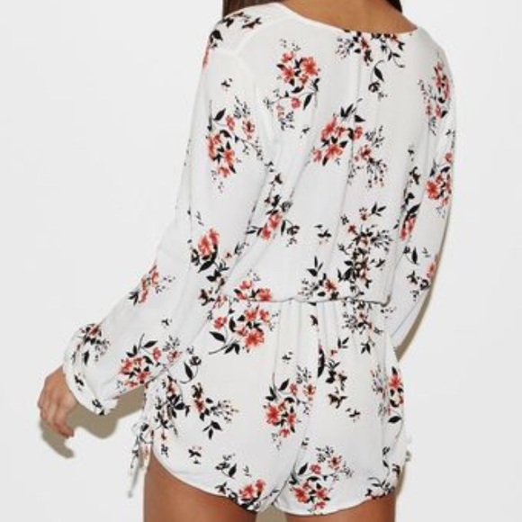 SOLD Kendall & Kylie Romper! - Picture 3 of 6