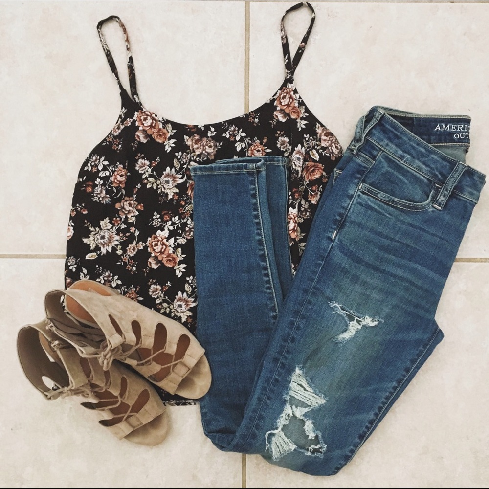 Host Pick! 💁🏼 AE Hi-Rise Jegging