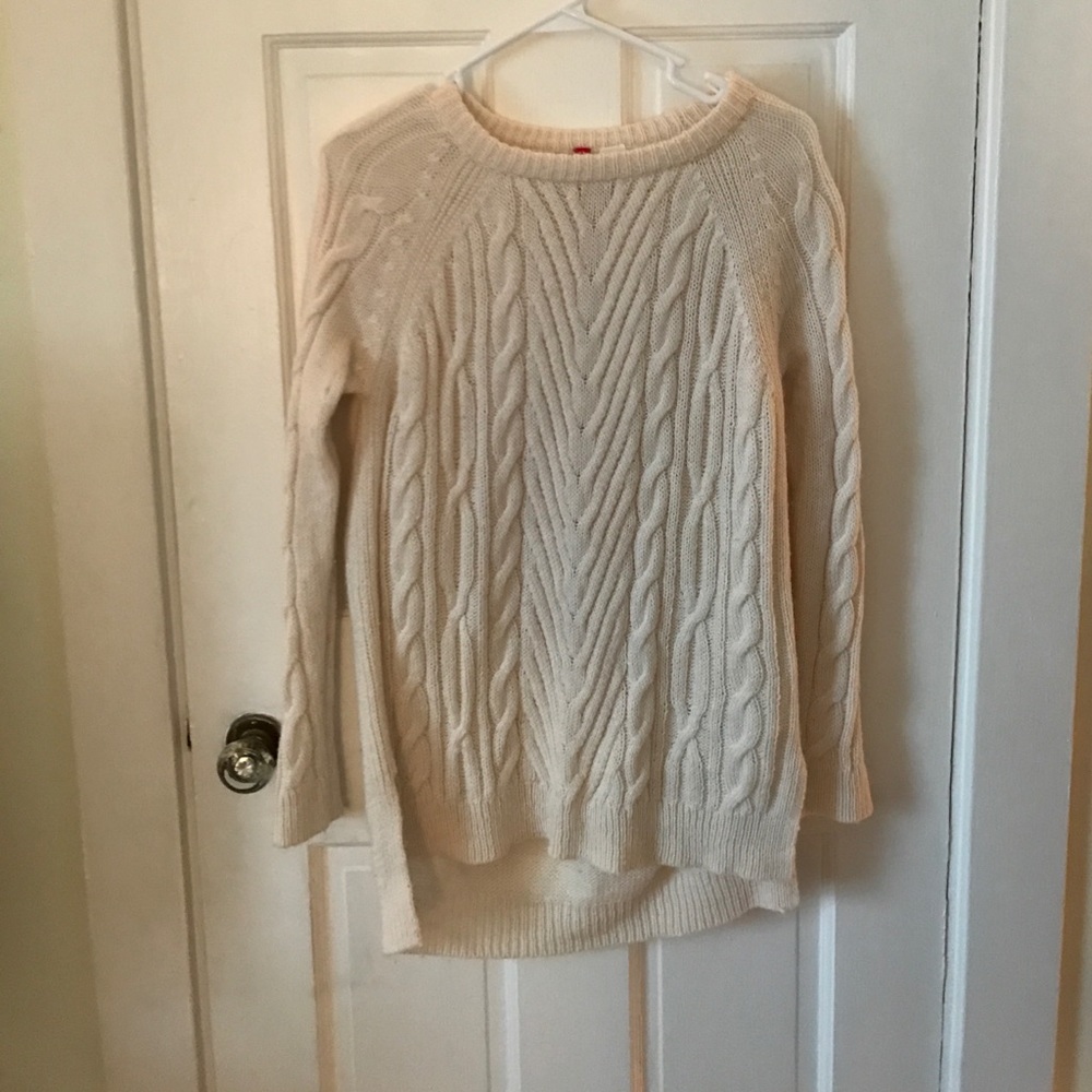 Knit sweater