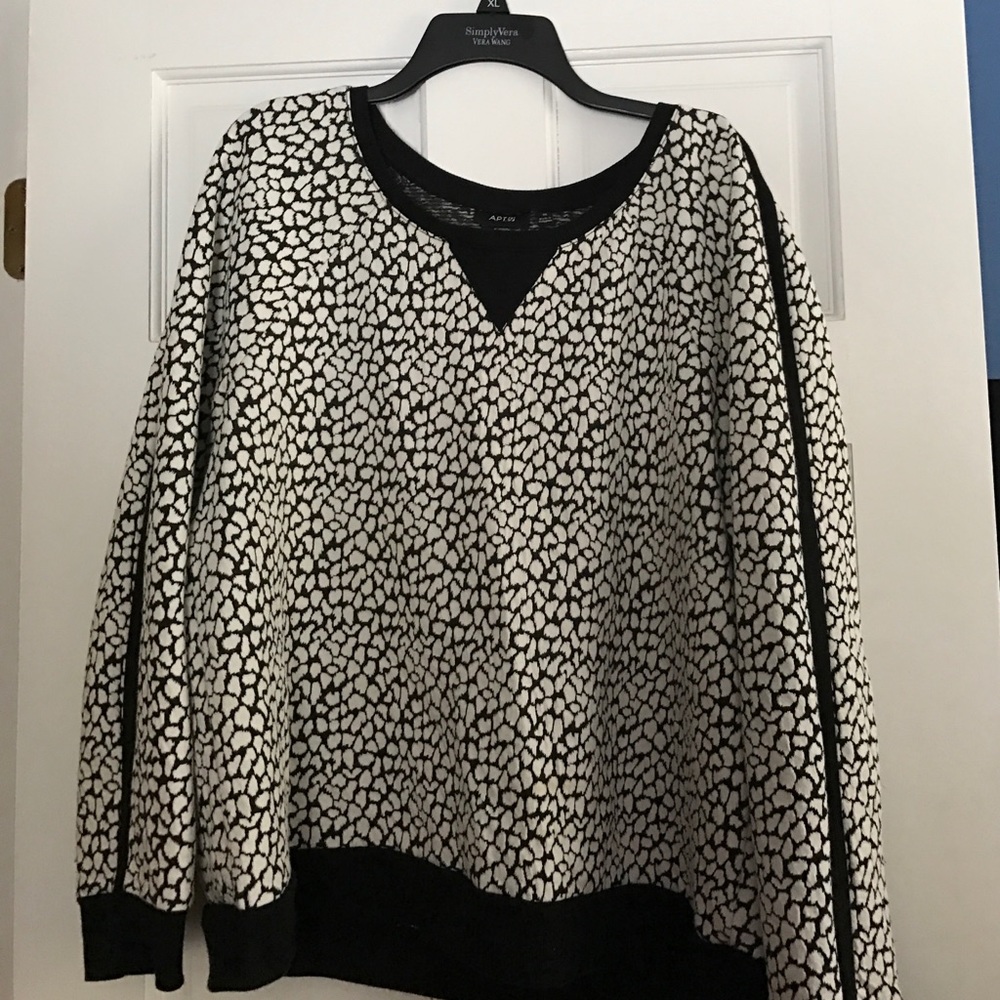 Black and white long sleeve sweater