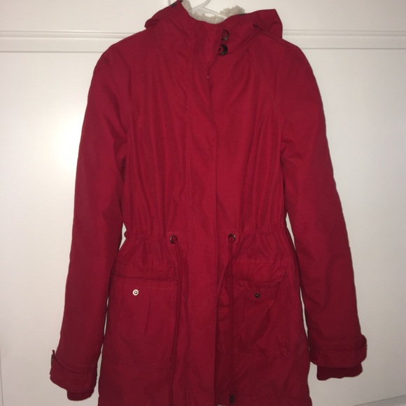 Red winter coat - Picture 1 of 3