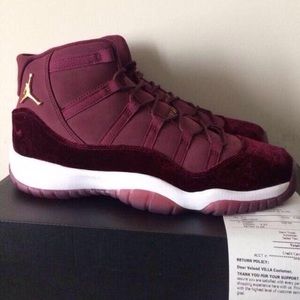 Jordan 11 red velvet