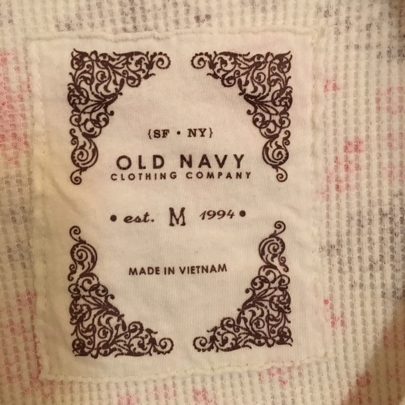 Ivory, pink, and burgundy Henley - Picture 4 of 4