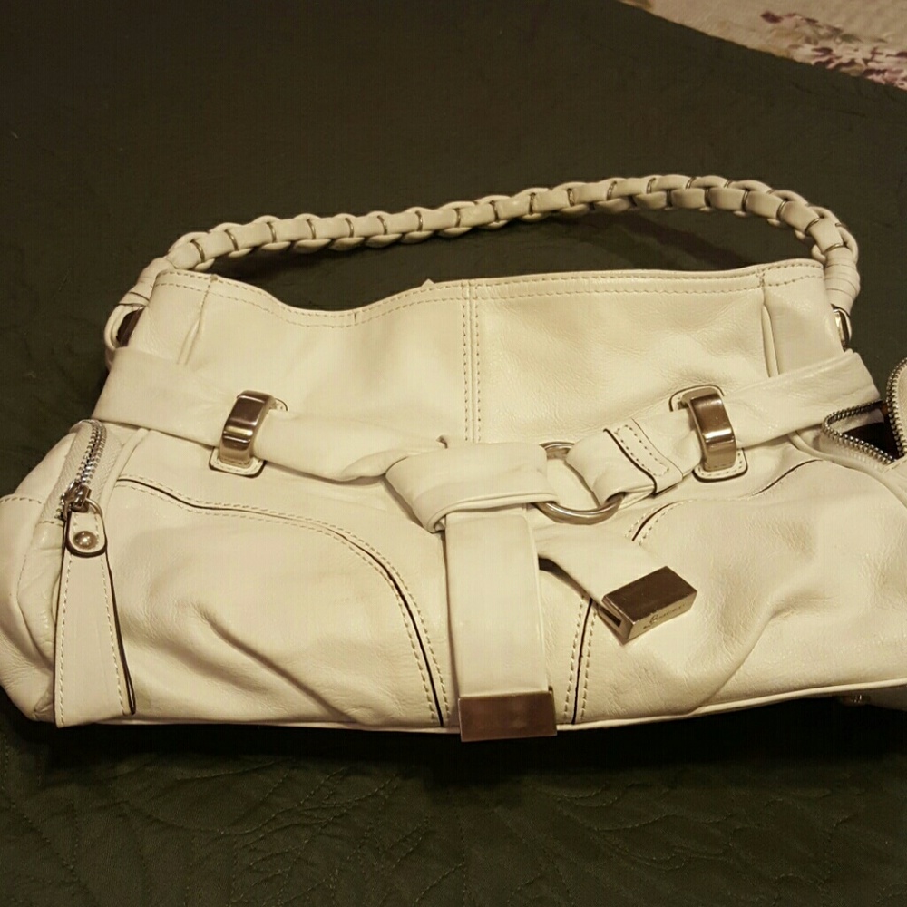 B. Makowsski Handbag