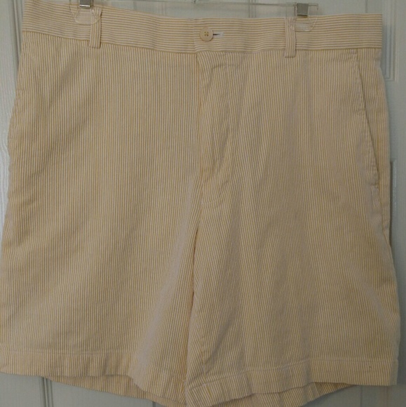 Southern Tide Short - Picture 1 of 5