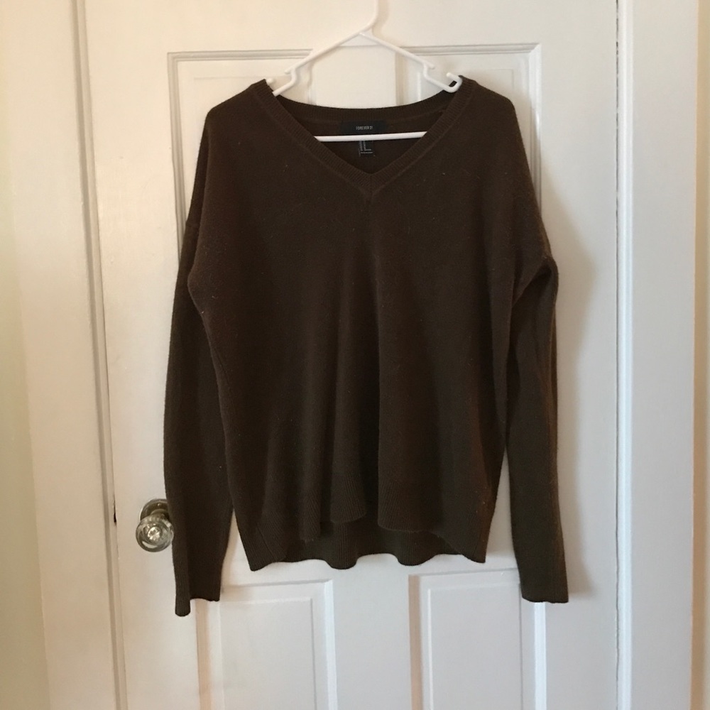 2 long sleeve tops