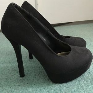 Platform Pumps Black Suede