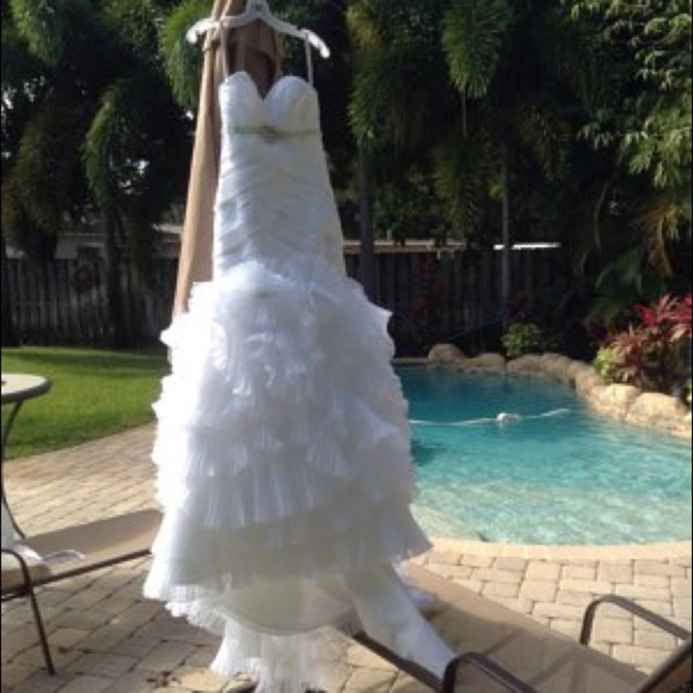 Alfredo Angelo wedding dress