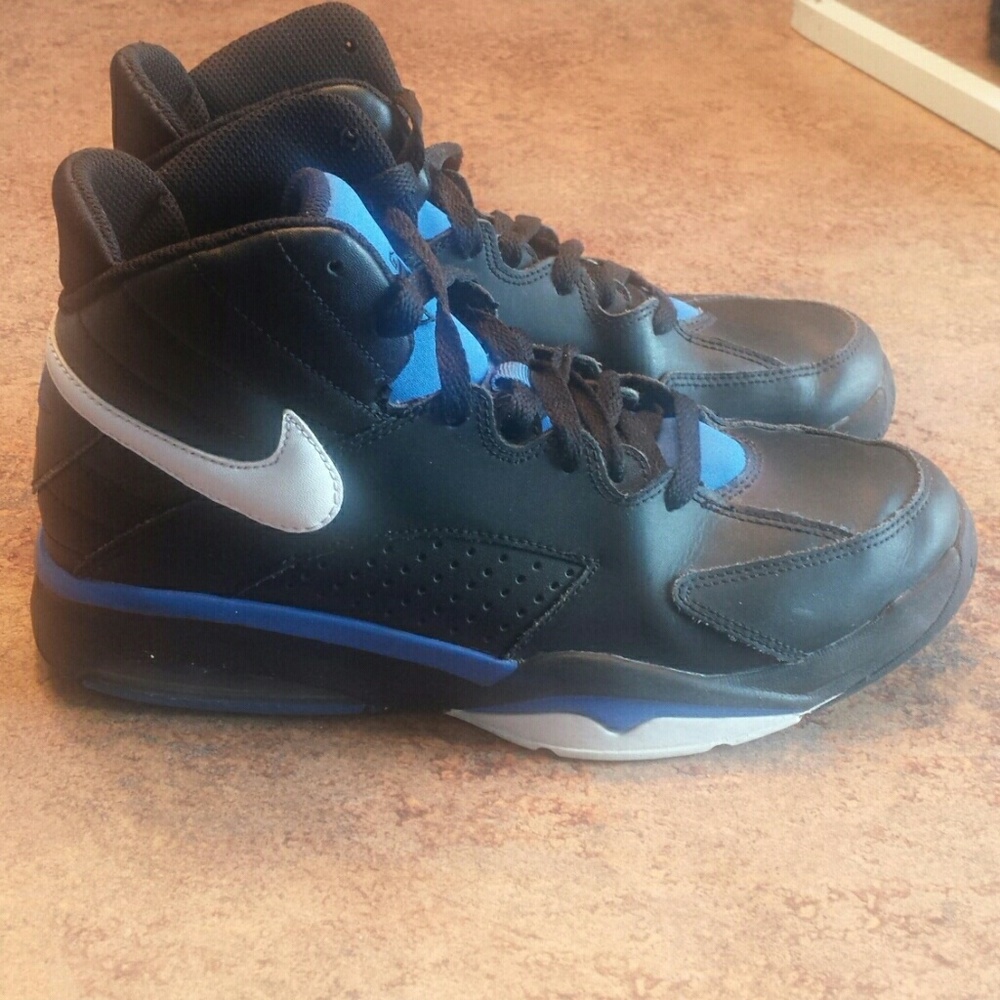 Nike Basketball sneakers