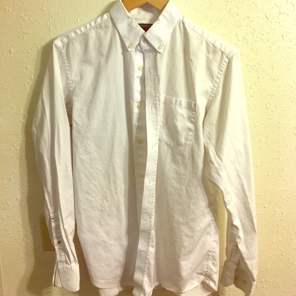White Banana Republic dress shirt
