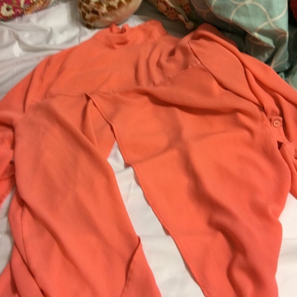 Neon pink shirt - Picture 3 of 3