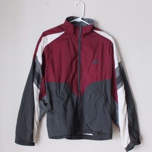 Vintage Nike Windbreaker: Maroon
