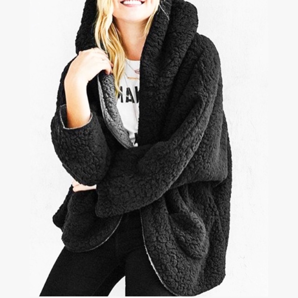 🚫SOLD🚫 fuzzy hooded coat
