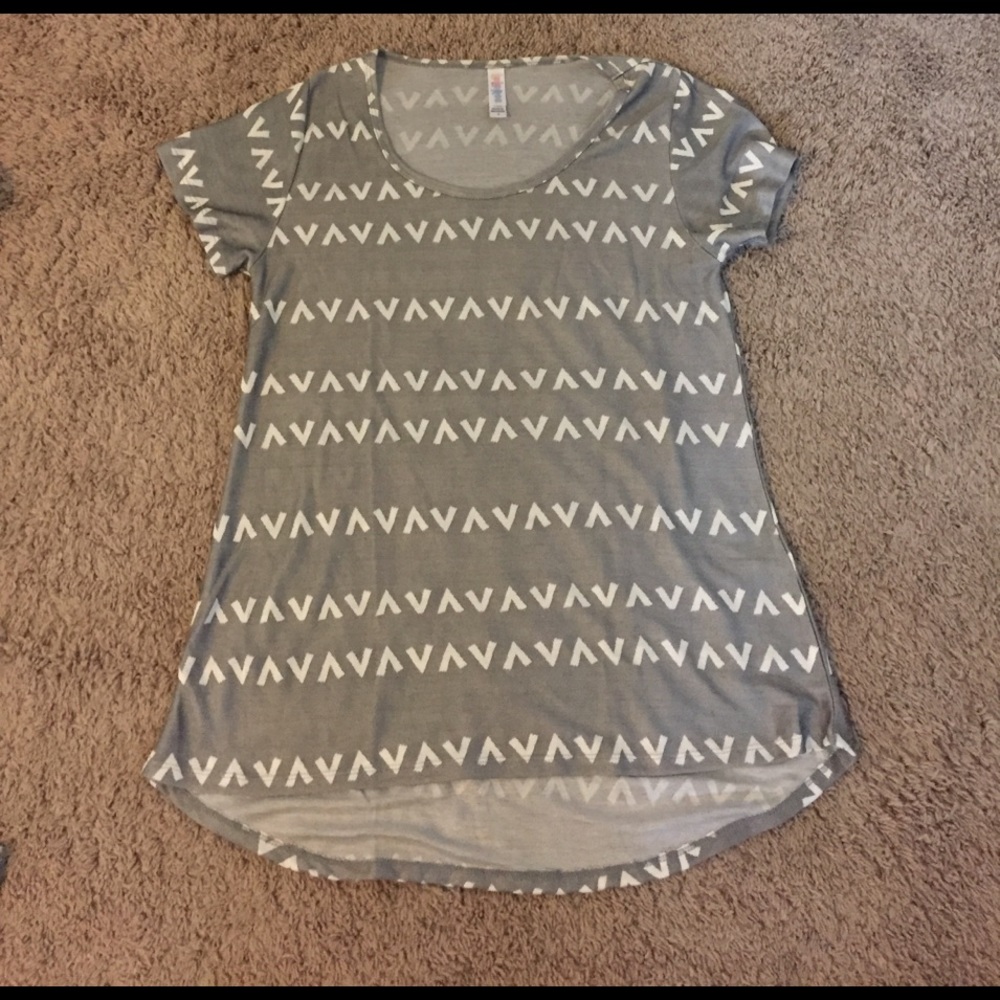 Lularoe Classic Tee