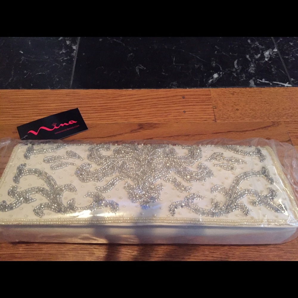 Nina Formal Clutch