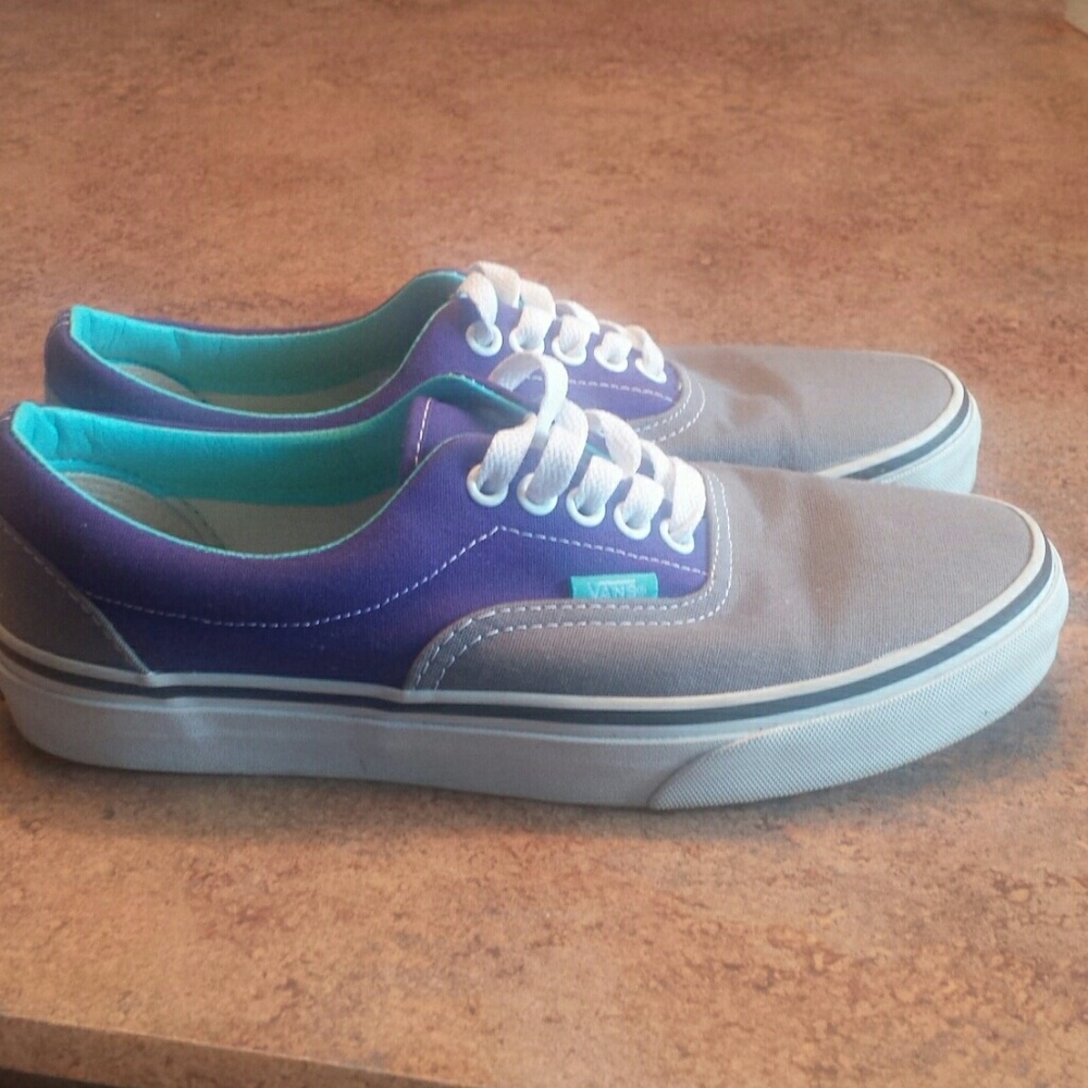 Women's Vans size 8