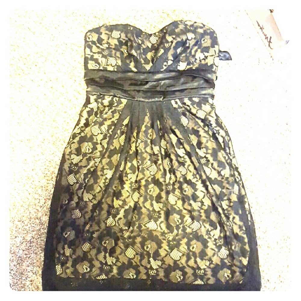 Black and cream lace dress