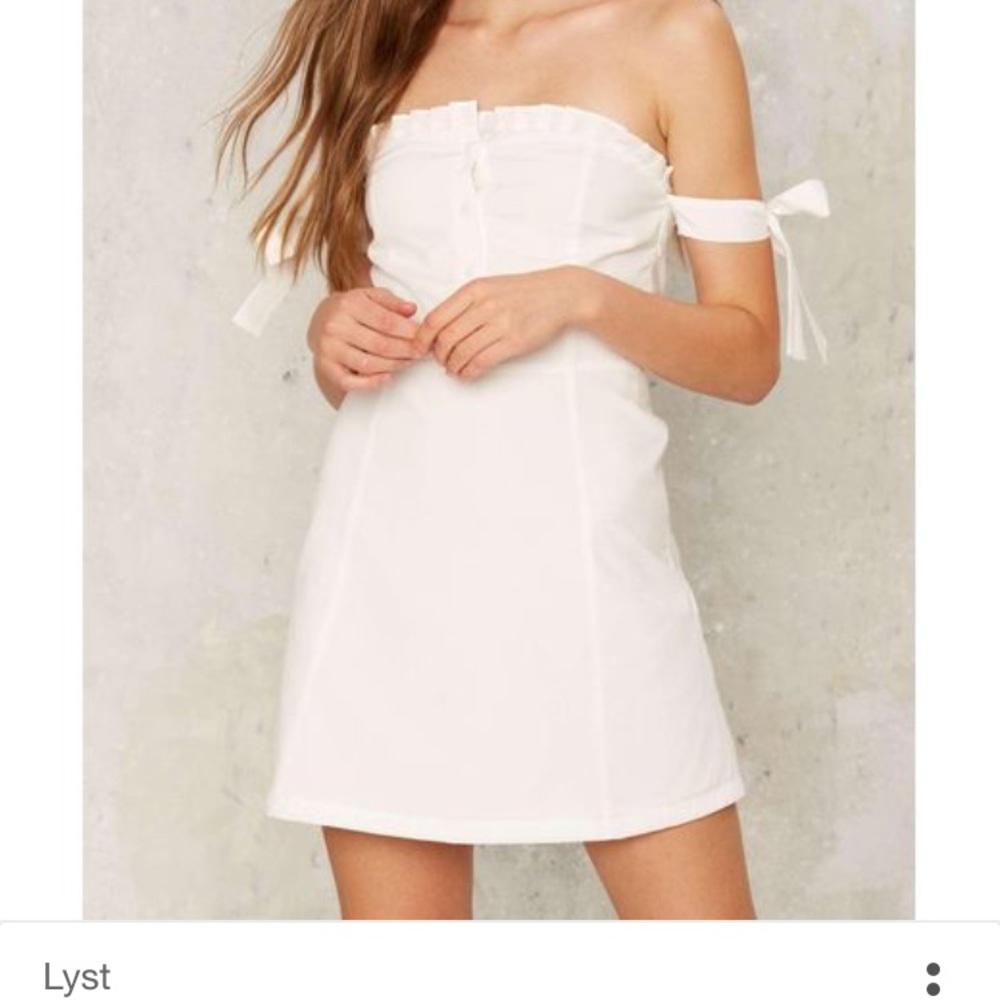 🌟Nasty Gal Becky off the Shoulder Dress🌟 - Picture 2 of 2