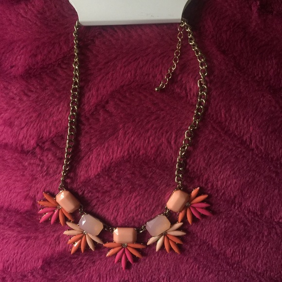 Kohl's Jewelry Kohls Color Statement Necklace Poshmark