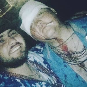 Meet your Posher, Hollis