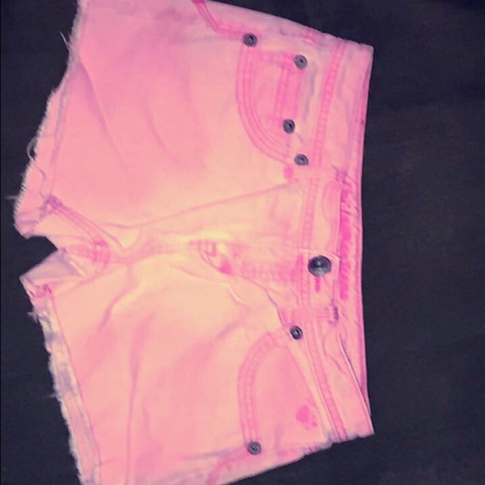 pink shorts