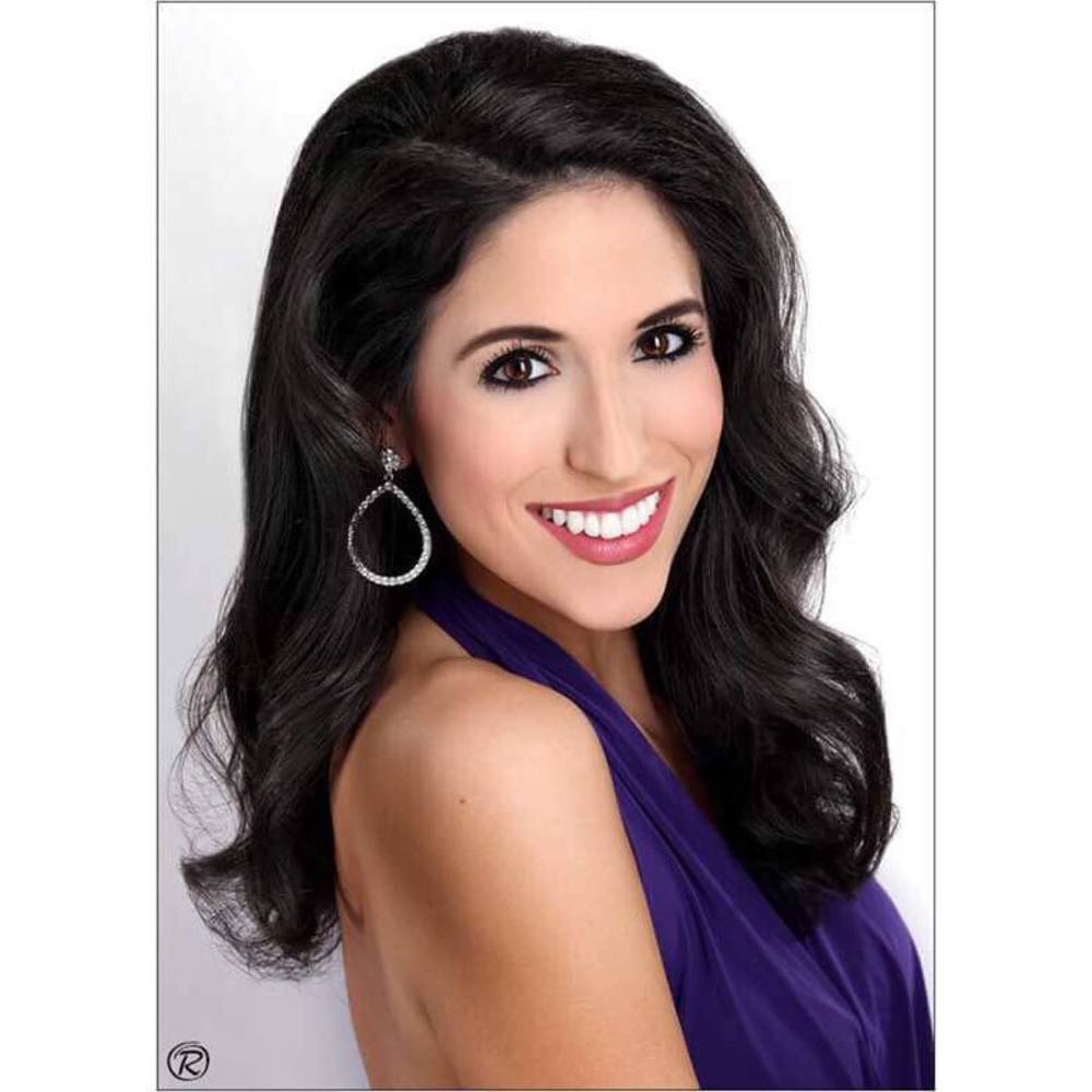 Meet your Posher, Jacqueline