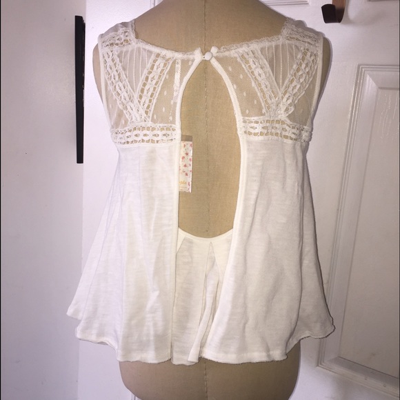 Free People lace tank top with back cut out - Picture 1 of 2