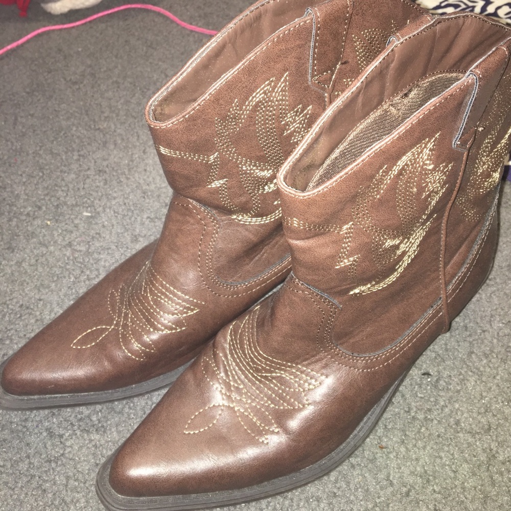 SO Cowgirl Boots