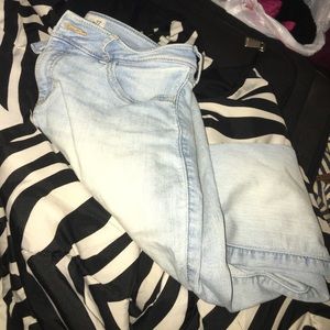 Hollister skinny jeans