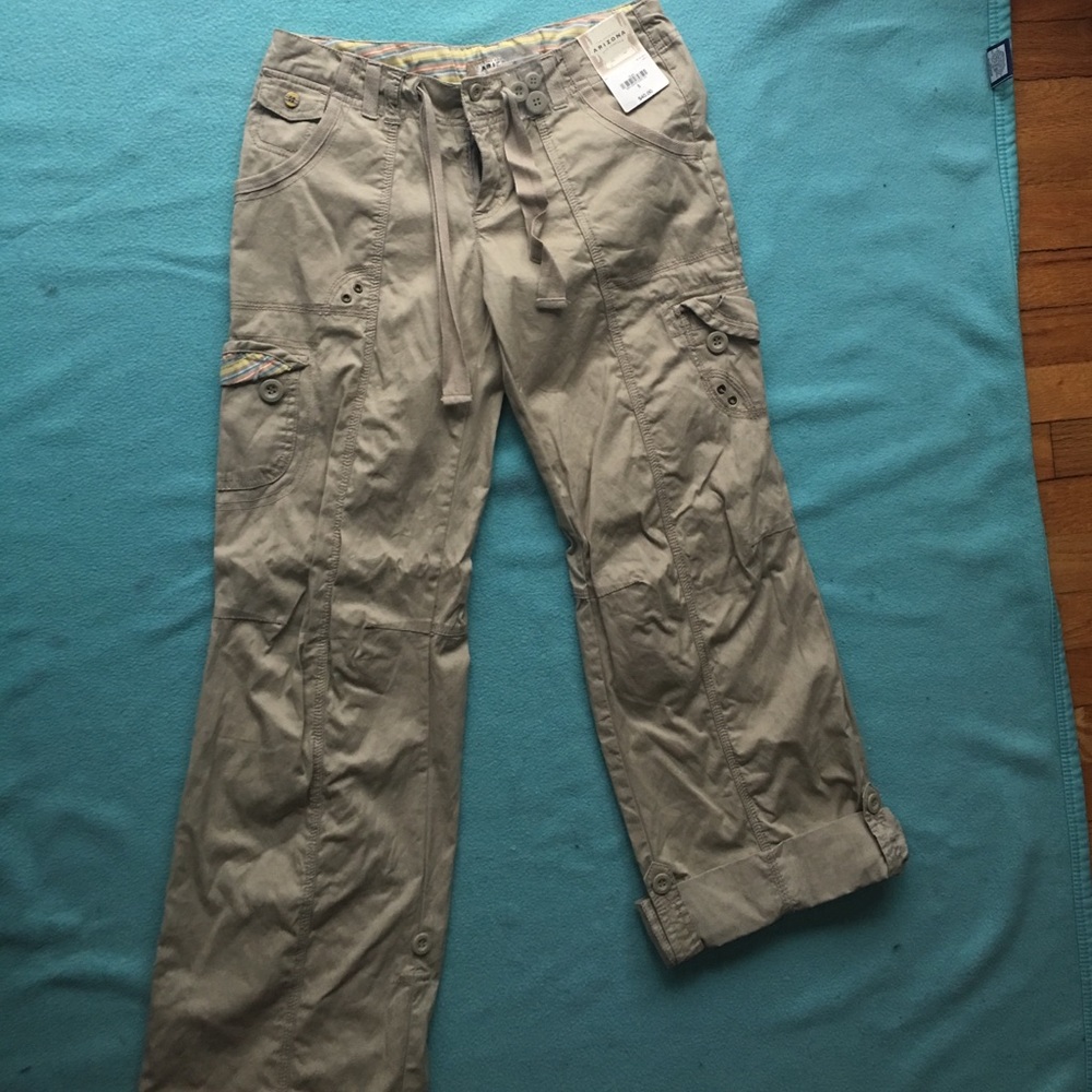 Cargo pants can be worn as Capri or full length