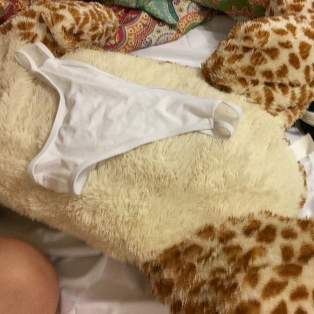 Bikini bottoms (very cheeky )