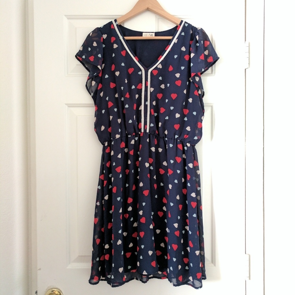 Flutter sleeve heart print dress XXL