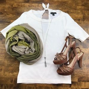 FINAL PRICE! Ann Taylor Sweater w/ Keyhole Back XS